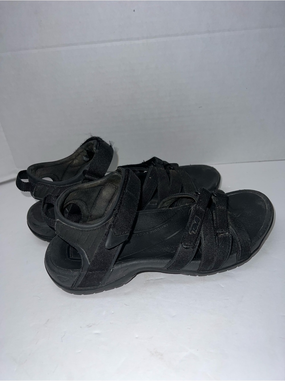 Teva Women’s Black Strappy Outdoor Sandals Shoes